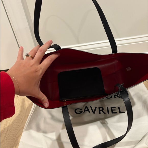 Mansur Gavriel Large Tote in Black/Flamma - Picture 5 of 11